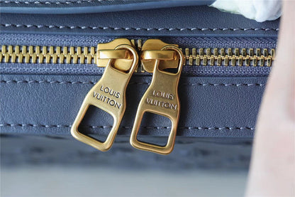 Franco Shops - Louis Vuittons  - 9937
