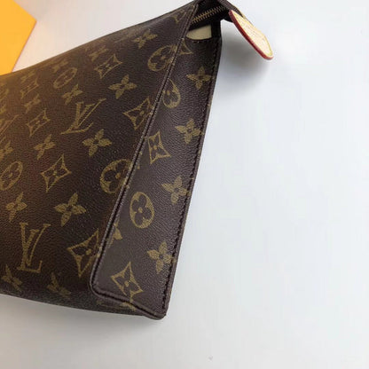 Franco Shops - Louis Vuittons  - 15596