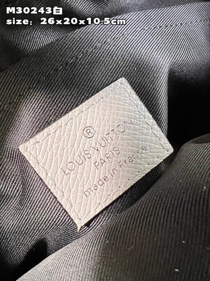 Franco Shops - Louis Vuittons  - 15387