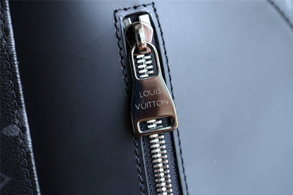 Franco Shops - Louis Vuittons  - 9739