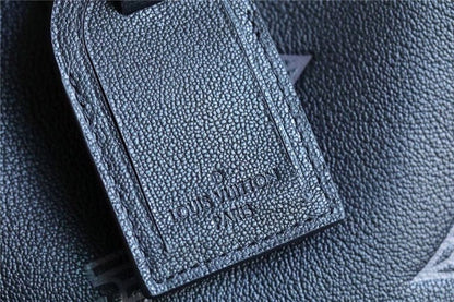 Franco Shops - Louis Vuittons  - 9822