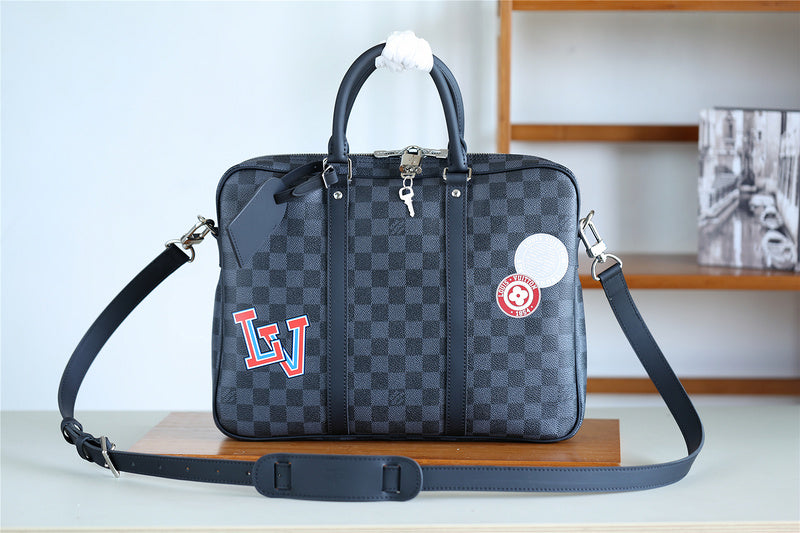 Franco Shops - Louis Vuittons  - 9854