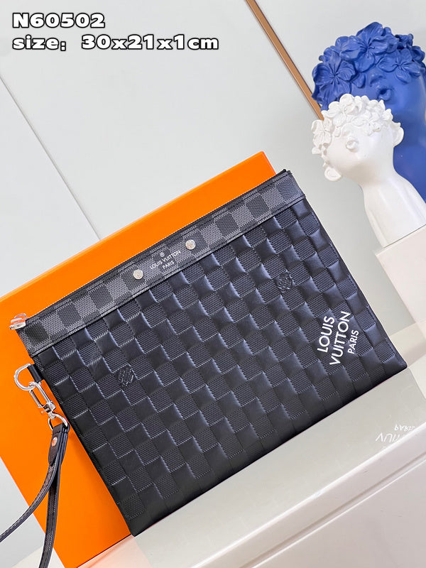 Franco Shops - Louis Vuittons  - 15375
