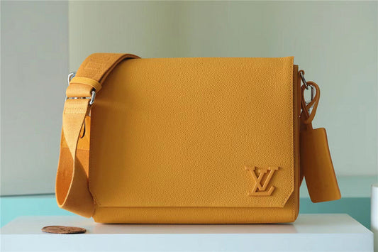 Franco Shops - Louis Vuittons  - 9988