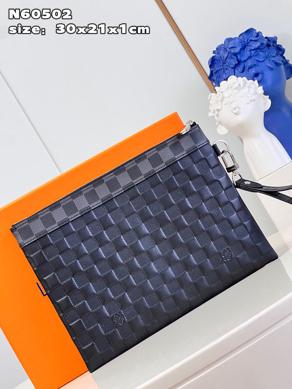 Franco Shops - Louis Vuittons  - 15375