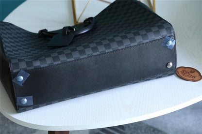 Franco Shops - Louis Vuittons  - 9864
