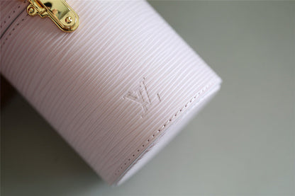 Franco Shops - Louis Vuittons  - 9385