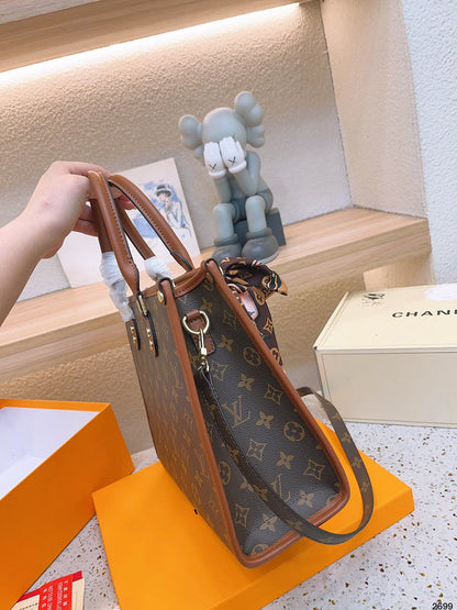 Franco Shops - Louis Vuittons  - 14901