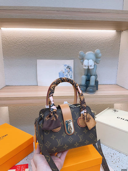 Franco Shops - Louis Vuittons  - 14904