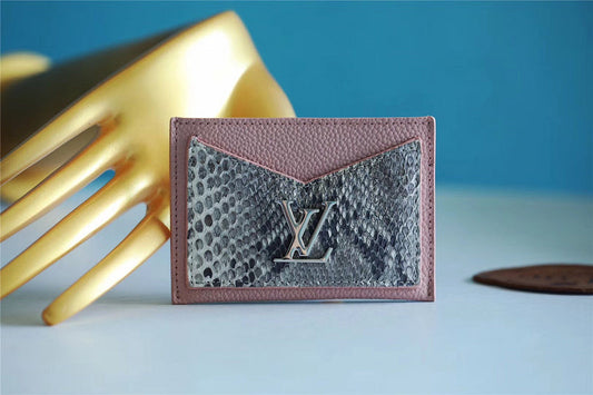 Franco Shops - Louis Vuittons  - 9252