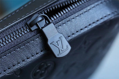 Franco Shops - Louis Vuittons  - 10111