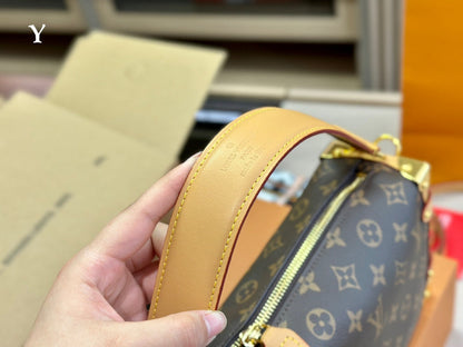 Franco Shops - Louis Vuittons  - 15089