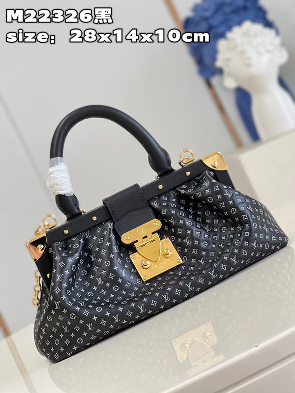 Franco Shops - Louis Vuittons  - 15622