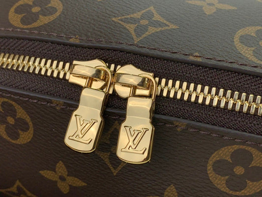 Franco Shops - Louis Vuittons  - 15810