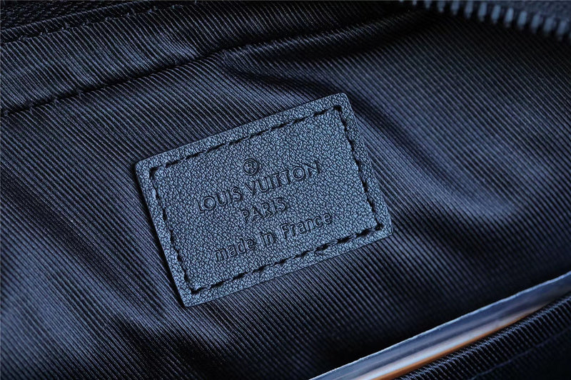 Franco Shops - Louis Vuittons  - 10111