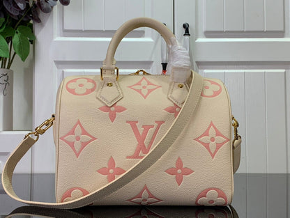 Franco Shops - Louis Vuittons  - 15823