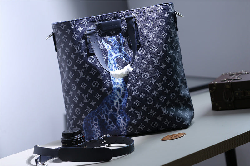 Franco Shops - Louis Vuittons  - 9838