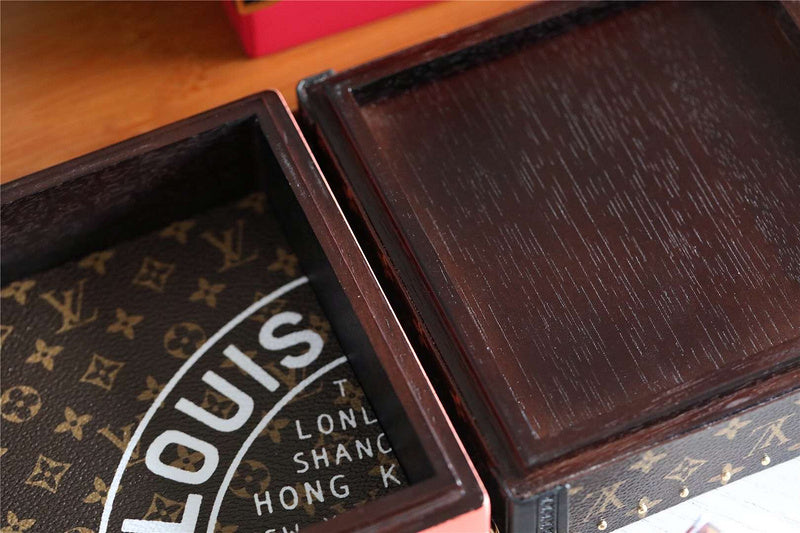 Franco Shops - Louis Vuittons  - 9507