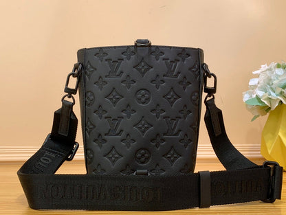 Franco Shops - Louis Vuittons  - 15292