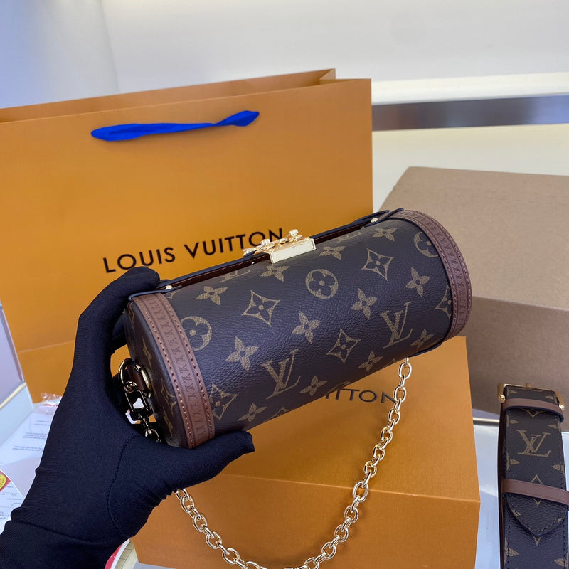 Franco Shops - Louis Vuittons  - 15072