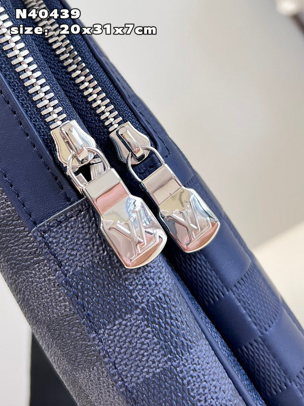 Franco Shops - Louis Vuittons  - 15471