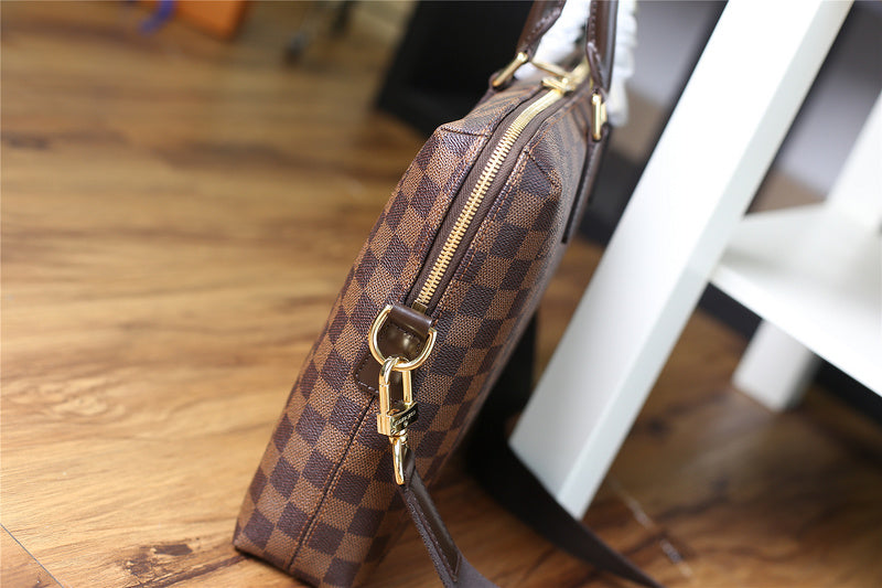 Franco Shops - Louis Vuittons  - 9873