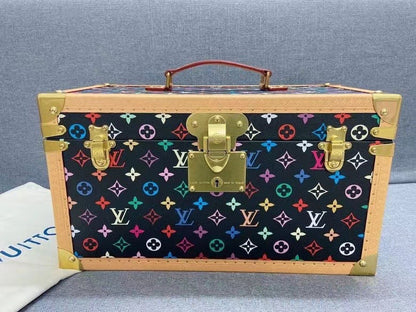 Franco Shops - Louis Vuittons  - 9492