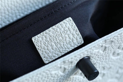Franco Shops - Louis Vuittons  - 10110