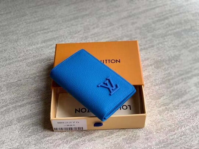 Franco Shops - Louis Vuittons  - 15280