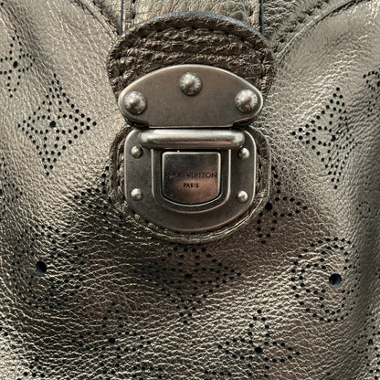 Handbag Luxury Designer By Louis Vuitton  Size: Medium