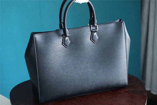 Franco Shops - Louis Vuittons  - 9867