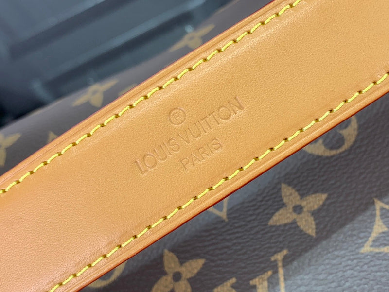 Franco Shops - Louis Vuittons  - 15222