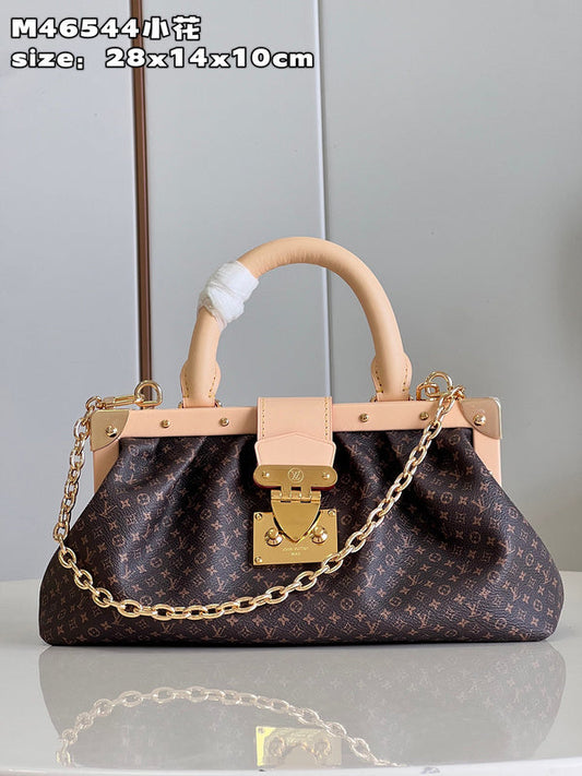 Franco Shops - Louis Vuittons  - 15436