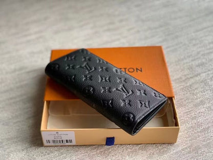 Franco Shops - Louis Vuittons  - 15759