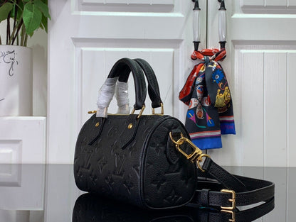 Franco Shops - Louis Vuittons  - 15245