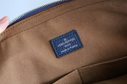 Franco Shops - Louis Vuittons  - 9885