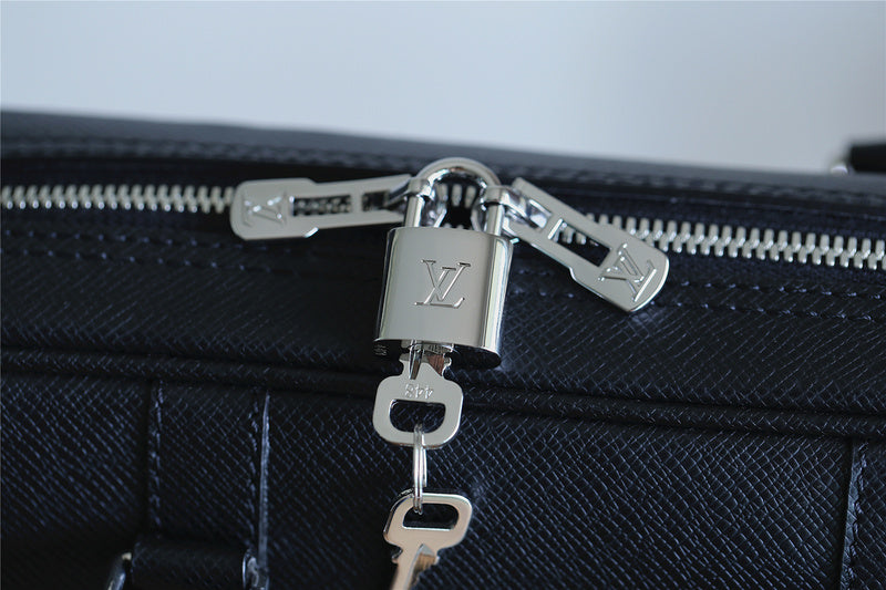 Franco Shops - Louis Vuittons  - 9849