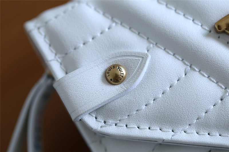 Franco Shops - Louis Vuittons  - 9362
