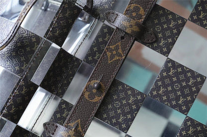 Franco Shops - Louis Vuittons  - 9648