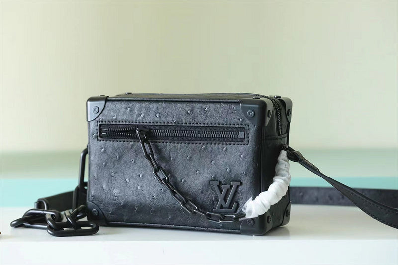 Franco Shops - Louis Vuittons  - 10132