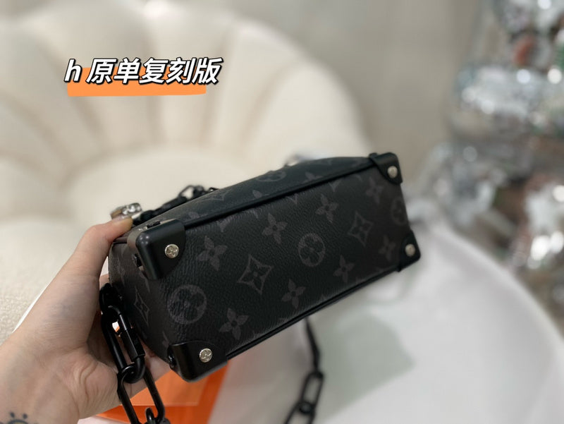 Franco Shops - Louis Vuittons  - 15074
