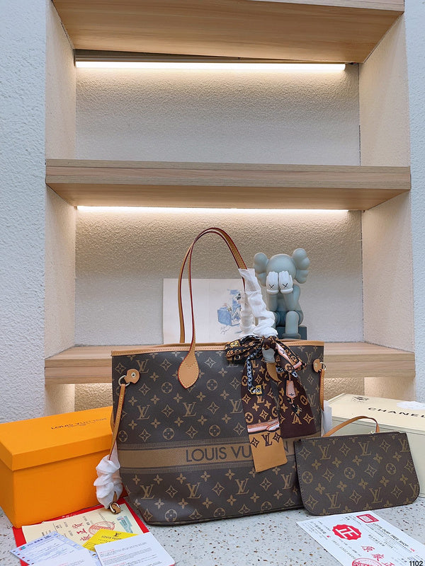 Franco Shops - Louis Vuittons  - 14867