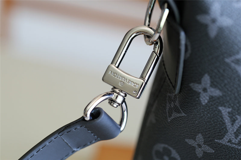 Franco Shops - Louis Vuittons  - 9887