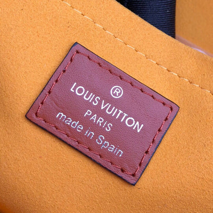Franco Shops - Louis Vuittons  - 15537