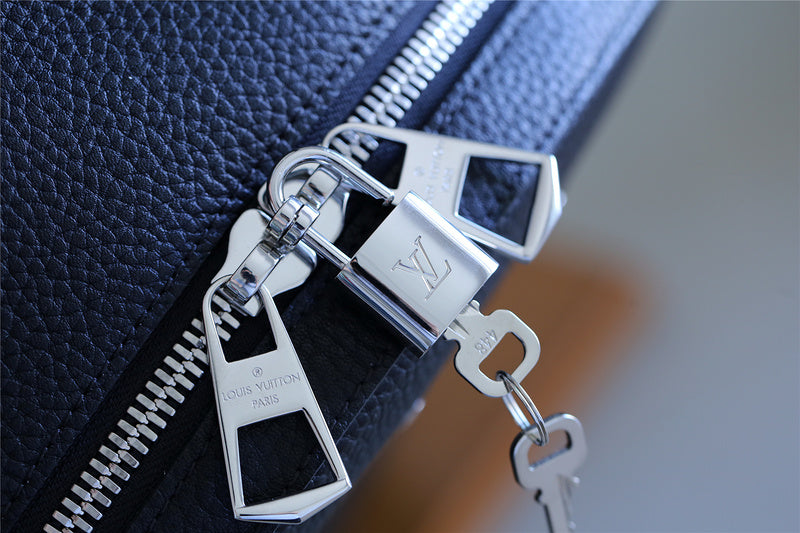 Franco Shops - Louis Vuittons  - 9727