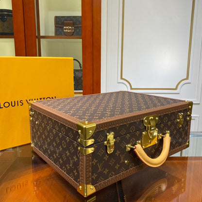 Franco Shops - Louis Vuittons  - 9495