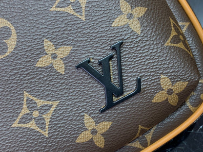 Franco Shops - Louis Vuittons  - 15230