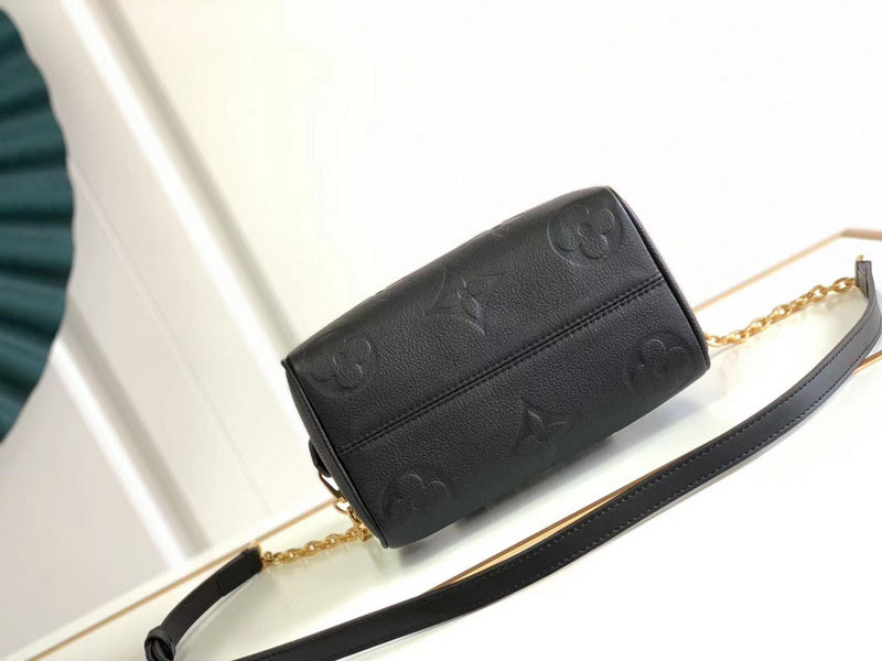 Franco Shops - Louis Vuittons  - 15285