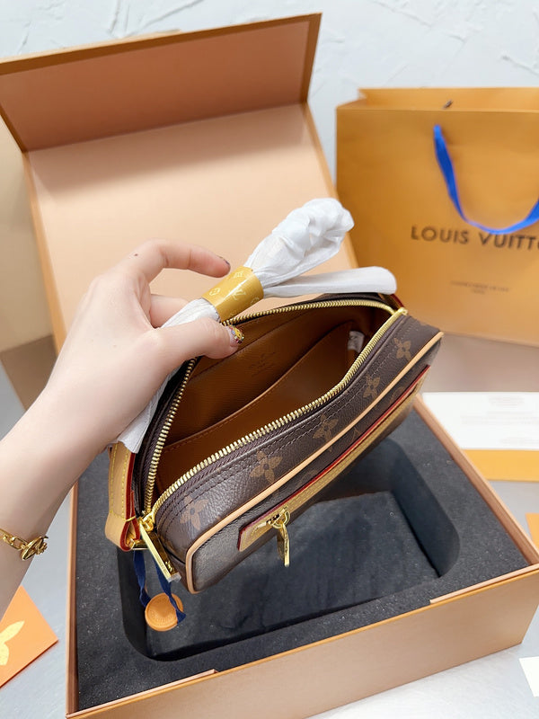 Franco Shops - Louis Vuittons  - 14888