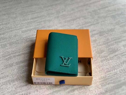 Franco Shops - Louis Vuittons  - 15281